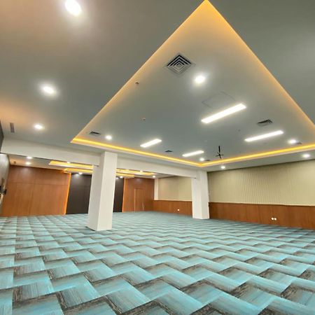 דפוק Daima Suites Margonda מראה חיצוני תמונה